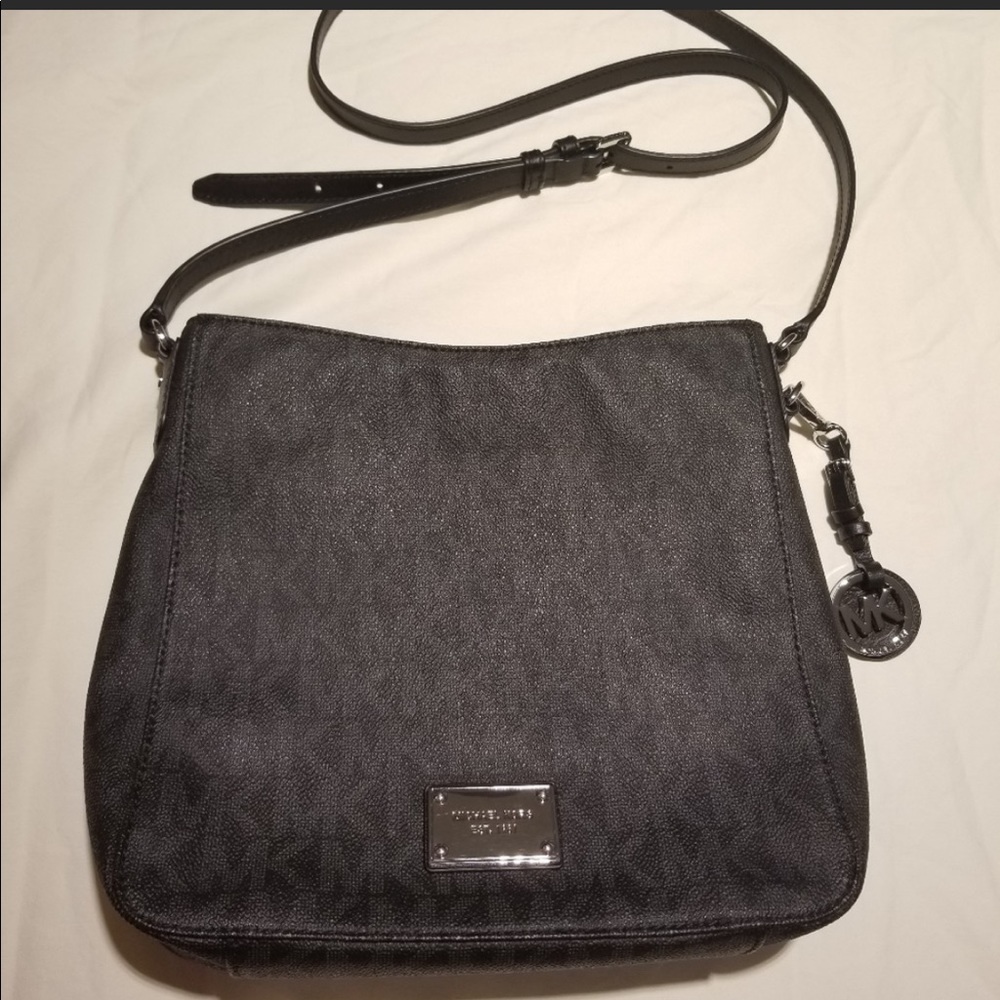 MICHAEL KORS JET SET TRAVEL LARGE MESSENGER CROSSBODY BAG MK LOGO